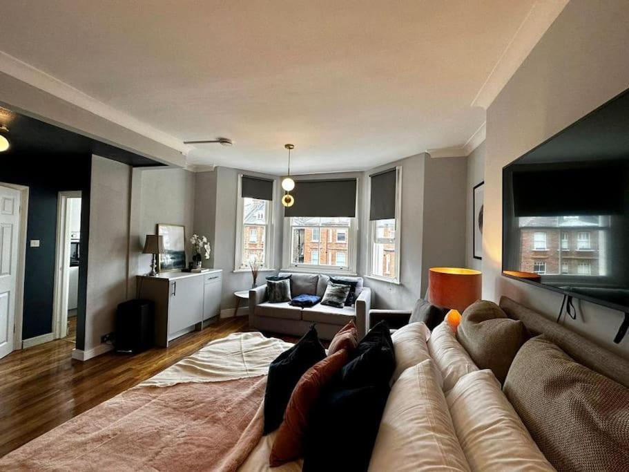 Stylish Near Regent's Park N7 Londra
